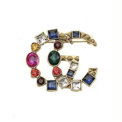 Gold Letter Brooch: Retro Classic Pearl Pin for Women